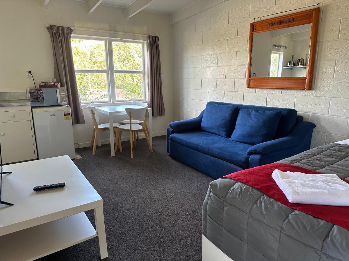 Touchwood Motor Inn & Inner City Camping Ground Auckland Exterior photo